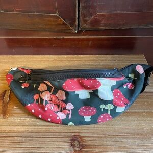 Mushroom Pattern Women's Waist Bag